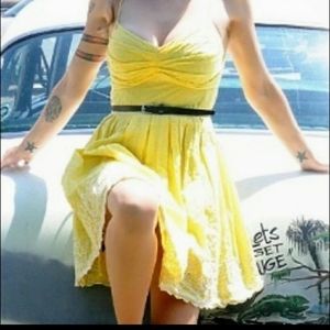 B Darlin retro dress.